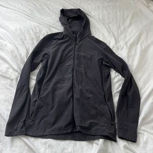 Lululemon full zip jacket  Size large Condition: perfect  Color: grey Details :